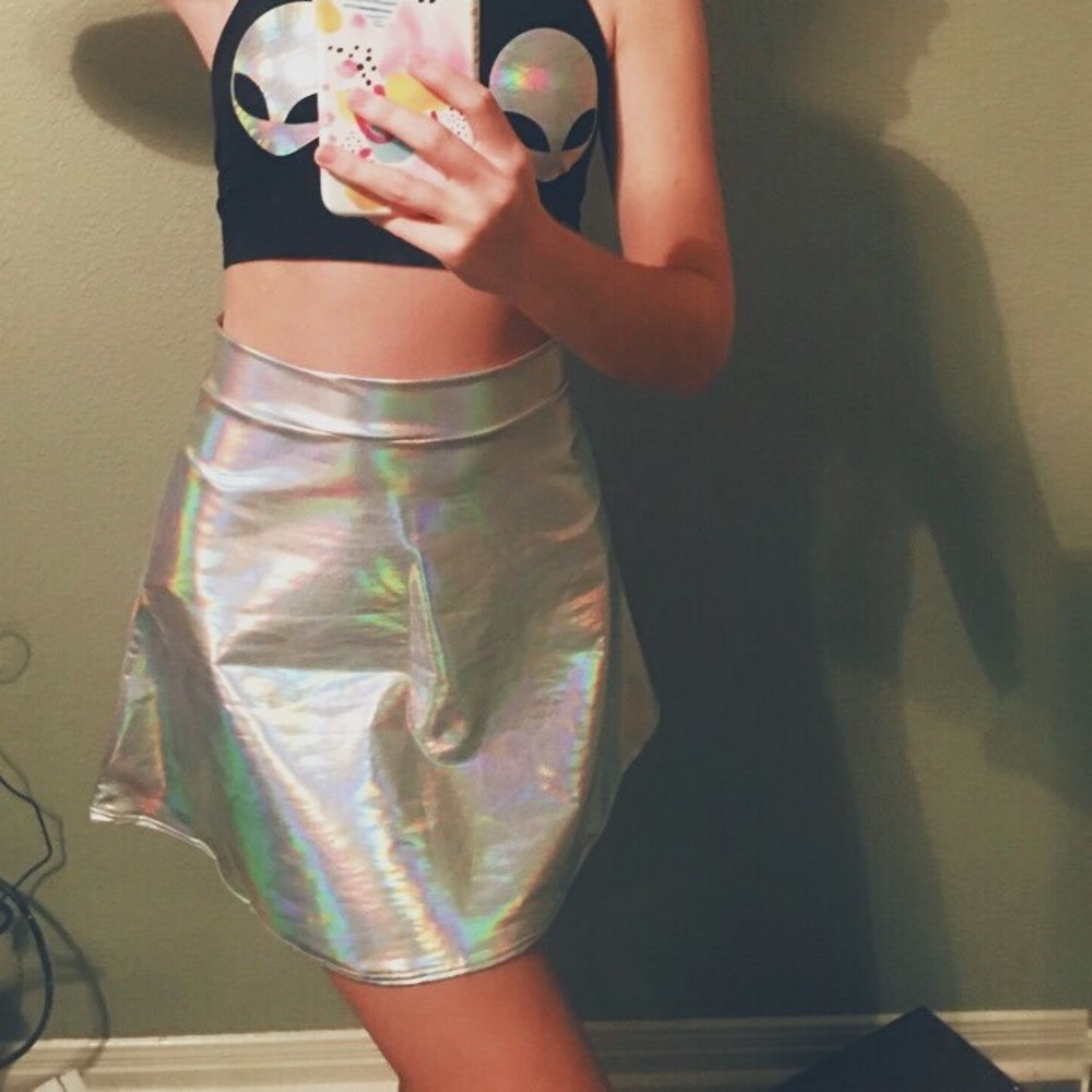 Holo skater skirt